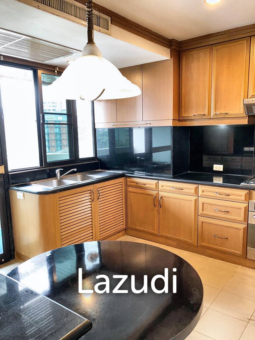 3 Bed 3 Bath 270 SQ.M Sachayan Mansion