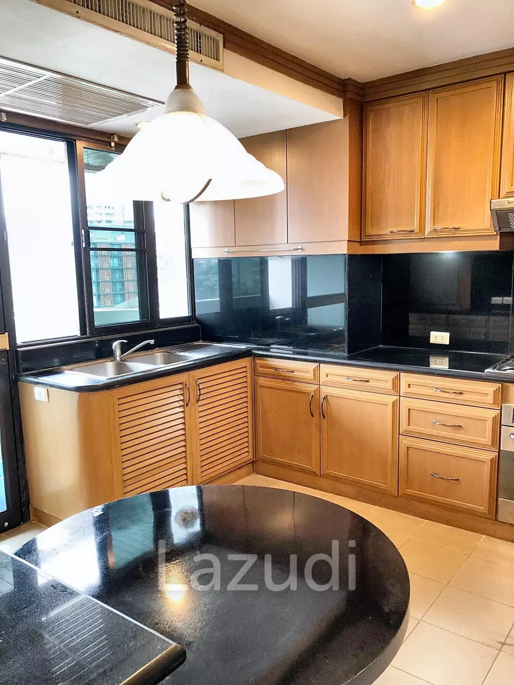 3 Bed 3 Bath 270 SQ.M Sachayan Mansion