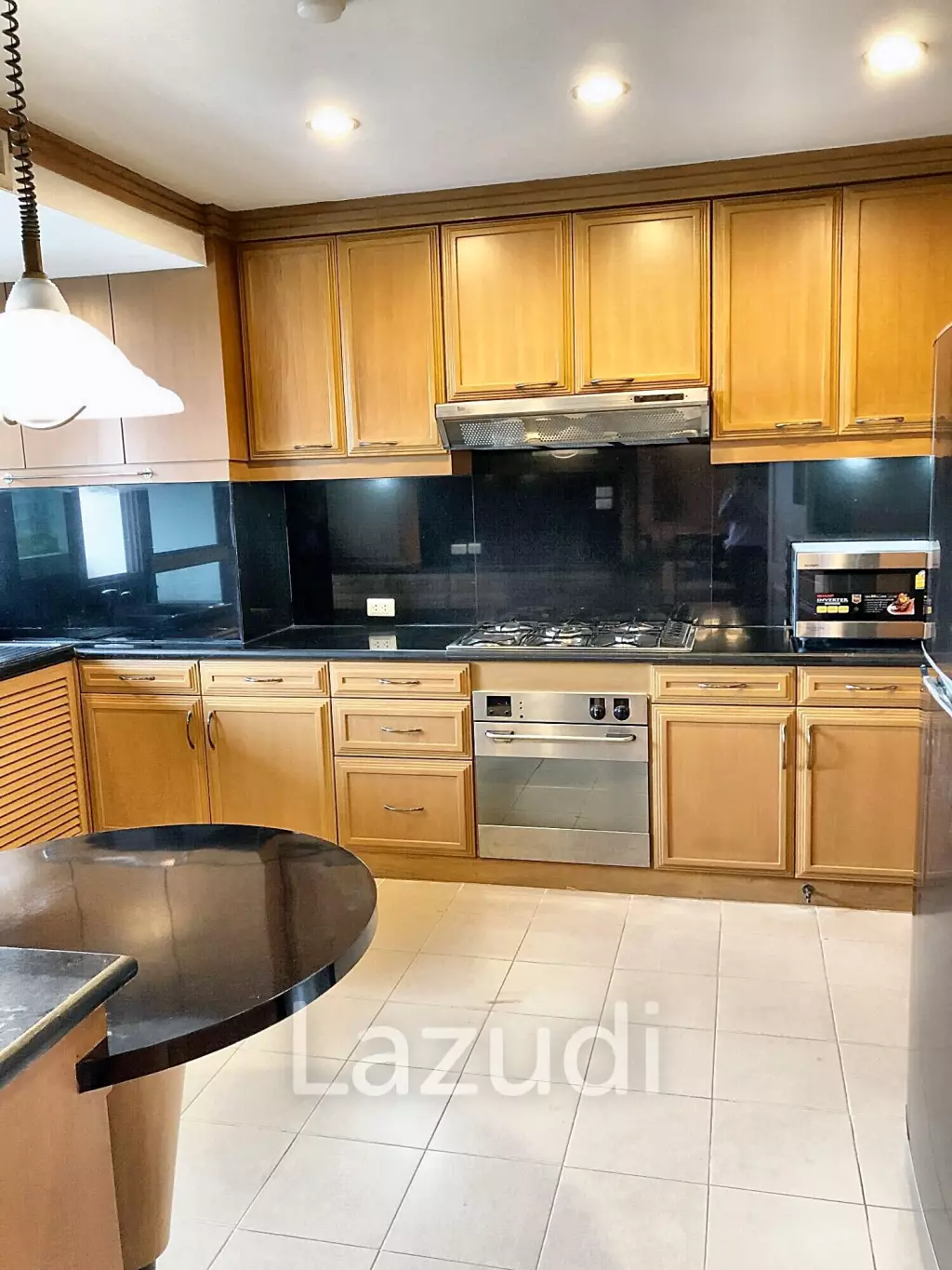 3 Bed 3 Bath 270 SQ.M Sachayan Mansion