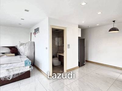 1 Bed 1 Bath 42 SQ.M The ACE Ekamai