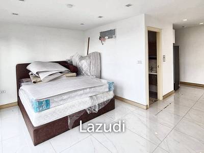 1 Bed 1 Bath 42 SQ.M The ACE Ekamai