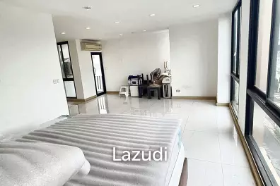 1 Bed 1 Bath 42 SQ.M The ACE Ekamai