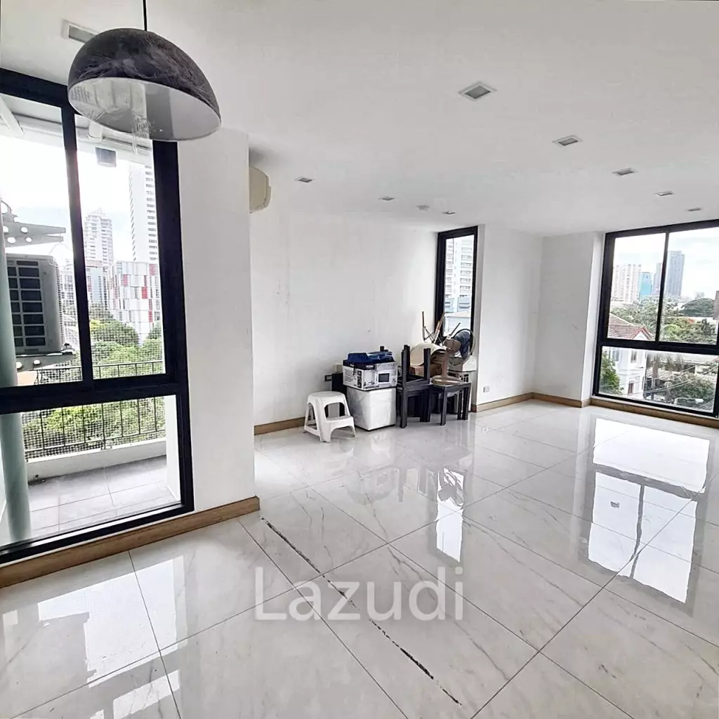 1 Bed 1 Bath 42 SQ.M The ACE Ekamai