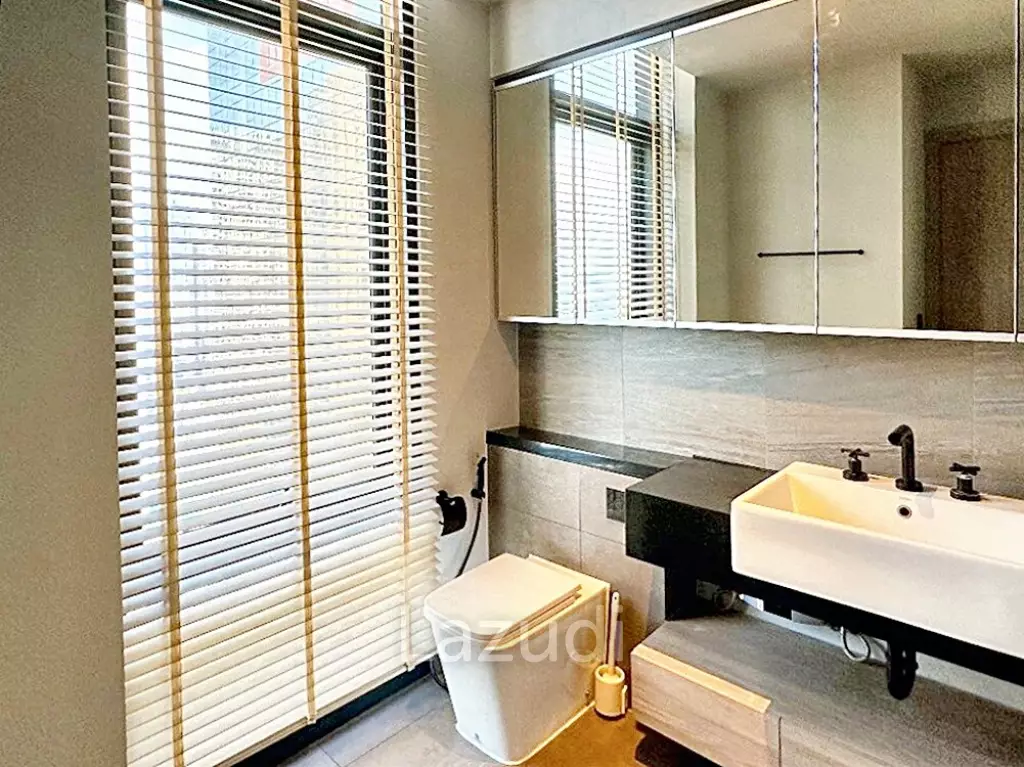 2 Bed 2 Bath 87 SQ.M The Lofts Asoke