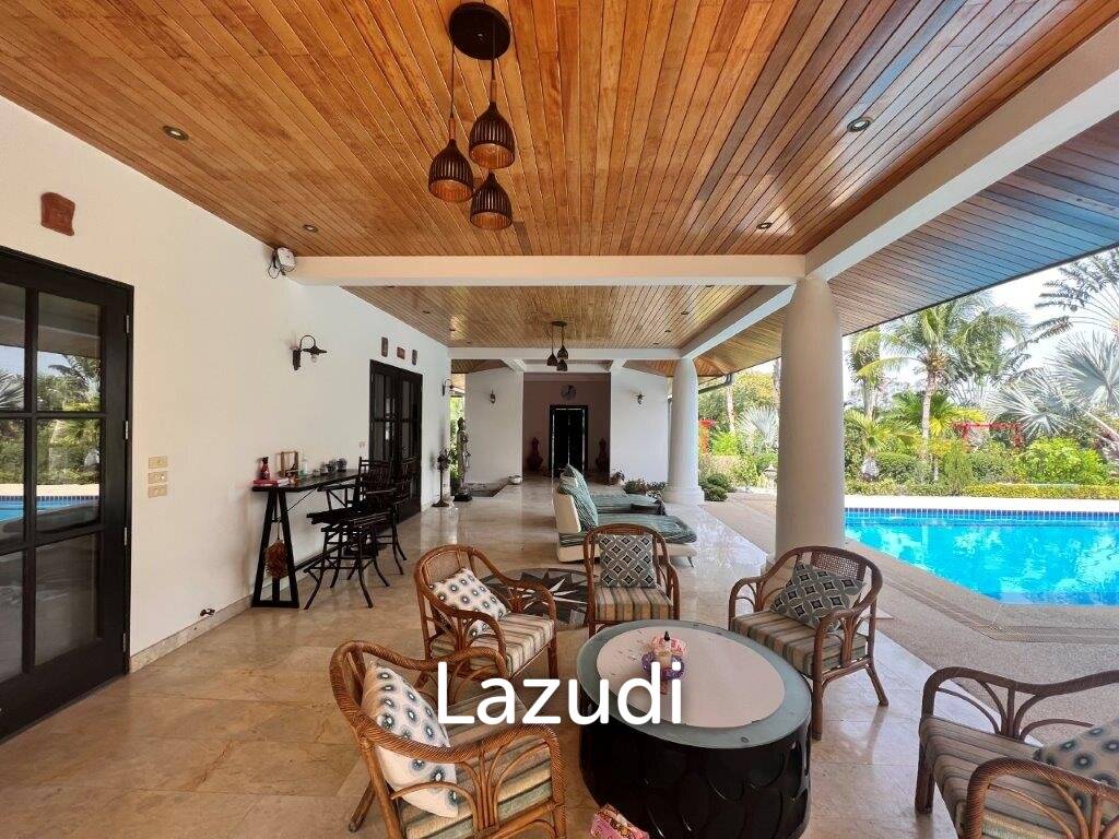 1,242 Sqm 3 Bed 4 Bath Villa For Sale