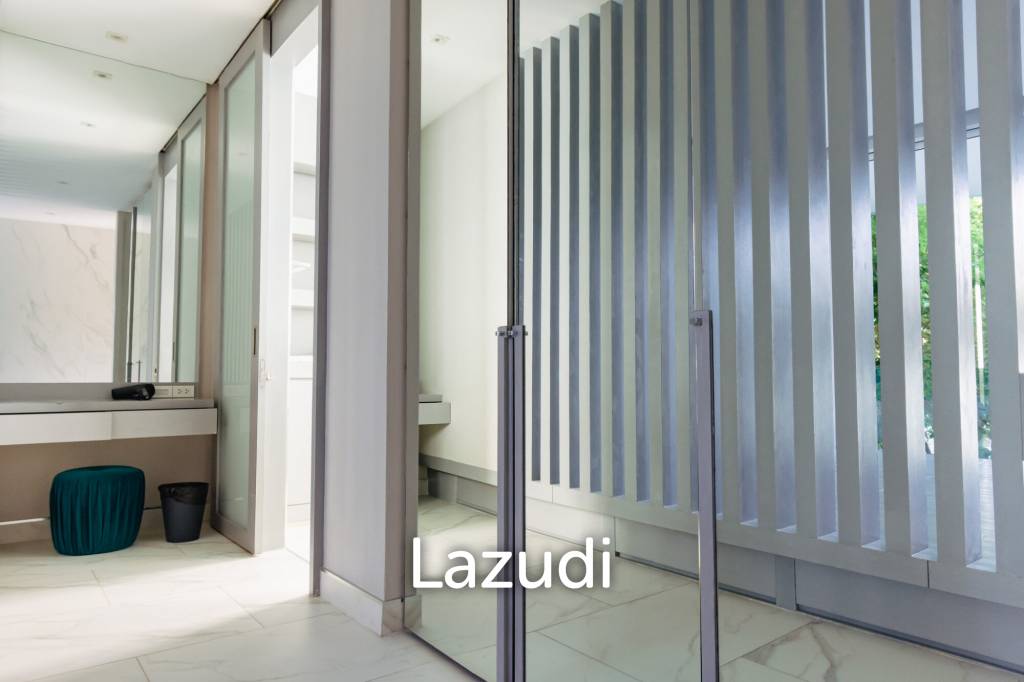 1,597 ตร.ม 7 เตียง 9 อาบน้ำ วิลล่า For ขาย