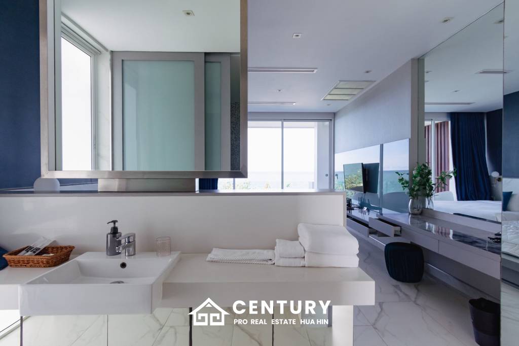 KEHAD FA ISOLATED : 6 bed luxury Beach Front Pool Villas