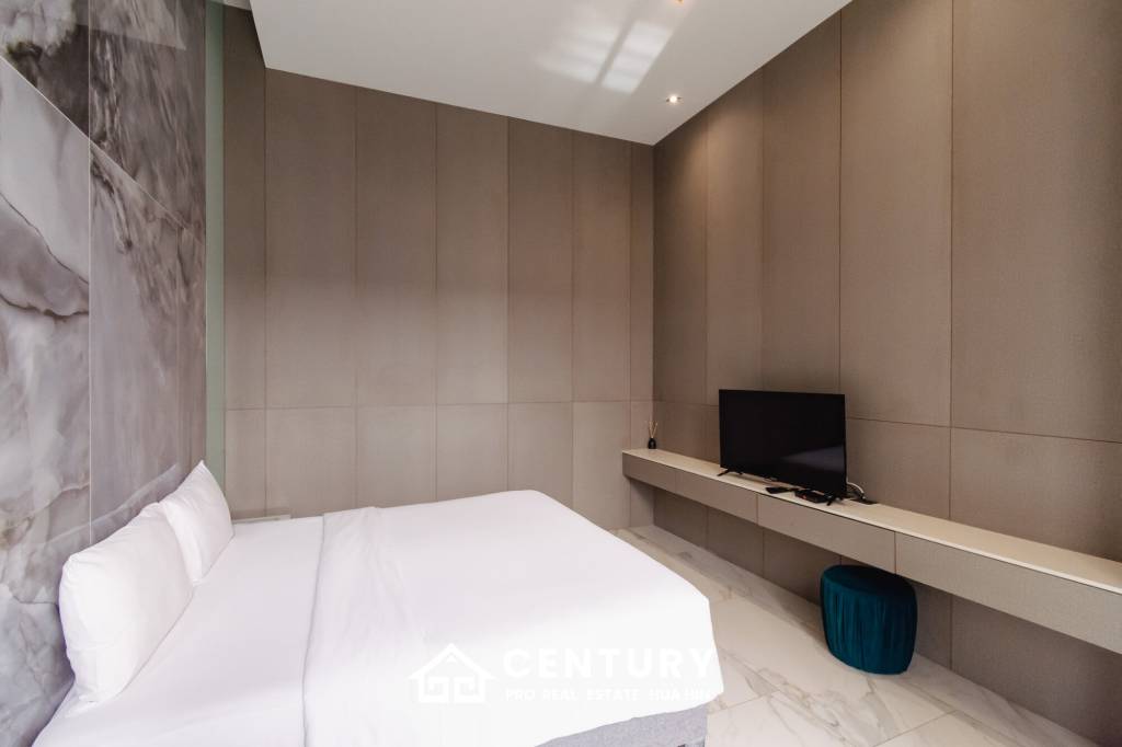 KEHAD FA ISOLATED : 6 bed luxury Beach Front Pool Villas