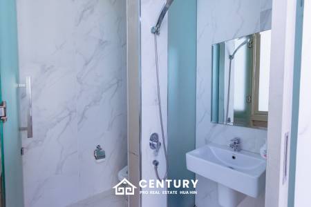 KEHAD FA ISOLATED : 6 bed luxury Beach Front Pool Villas