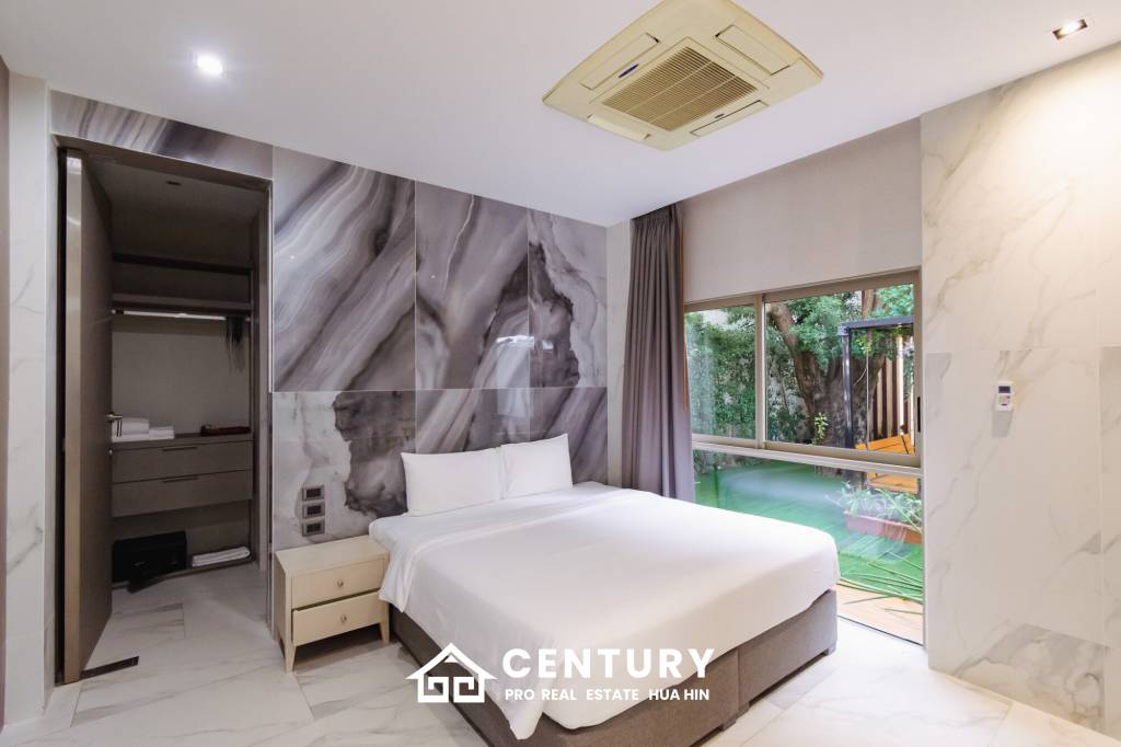 KEHAD FA ISOLATED : 6 bed luxury Beach Front Pool Villas