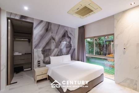 KEHAD FA ISOLATED : 6 bed luxury Beach Front Pool Villas