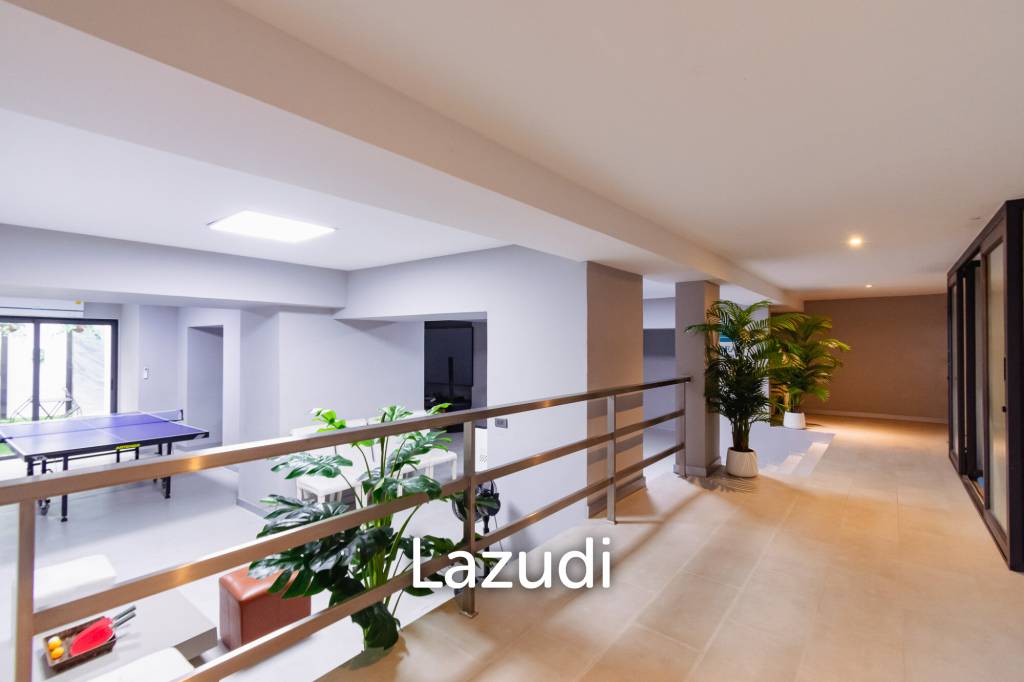 1,597 ตร.ม 7 เตียง 9 อาบน้ำ วิลล่า For ขาย