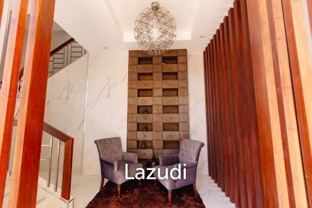 1,597 ตร.ม 7 เตียง 9 อาบน้ำ วิลล่า For ขาย