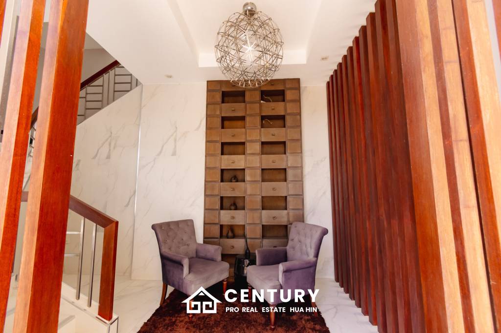 KEHAD FA ISOLATED : 6 bed luxury Beach Front Pool Villas