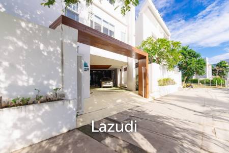 1,597 ตร.ม 7 เตียง 9 อาบน้ำ วิลล่า For ขาย