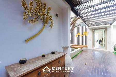 KEHAD FA ISOLATED : 6 bed luxury Beach Front Pool Villas