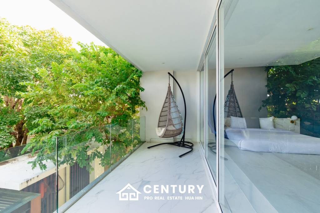 KEHAD FA ISOLATED : 6 bed luxury Beach Front Pool Villas