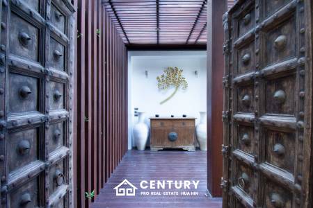 KEHAD FA ISOLATED : 6 bed luxury Beach Front Pool Villas