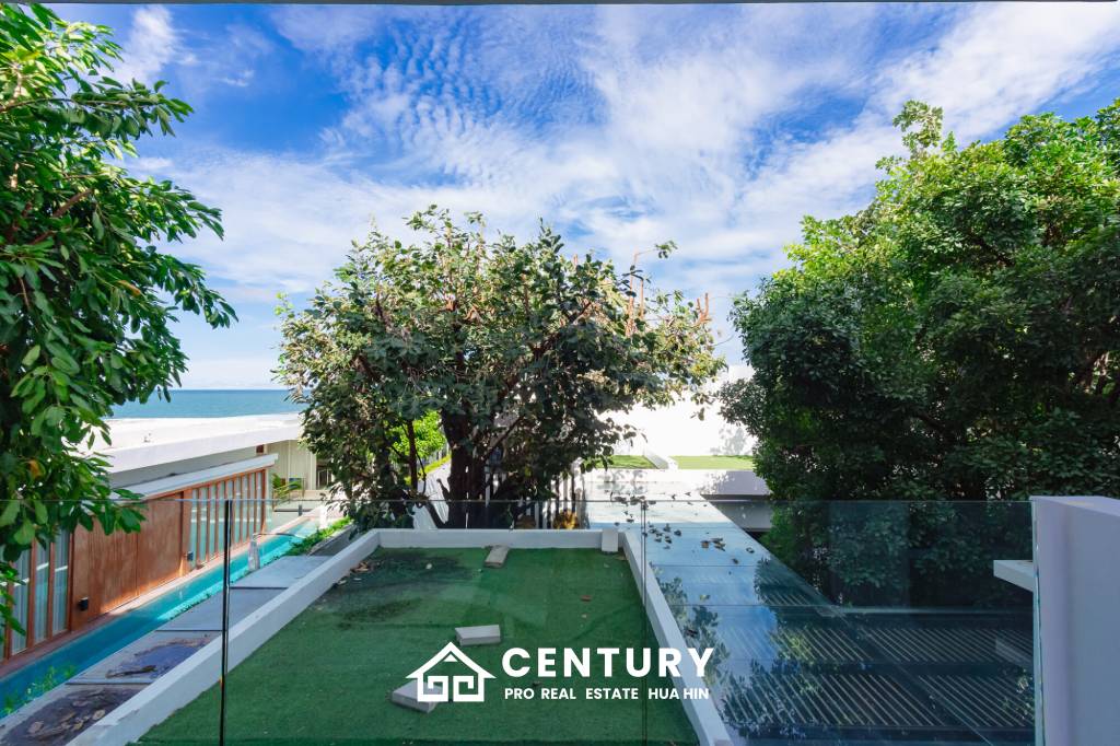 KEHAD FA ISOLATED : 6 bed luxury Beach Front Pool Villas