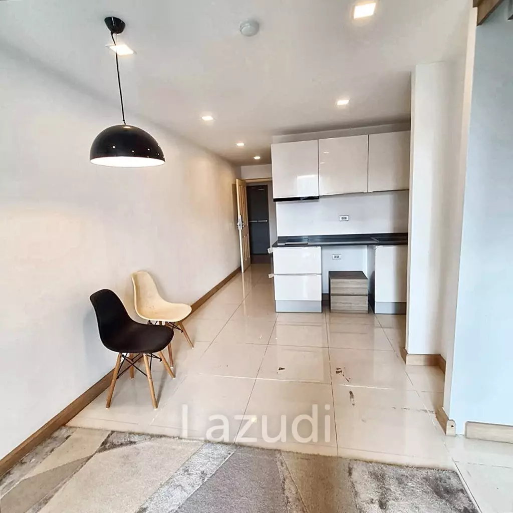 1 Bed 1 Bath 39 SQ.M The ACE Ekamai