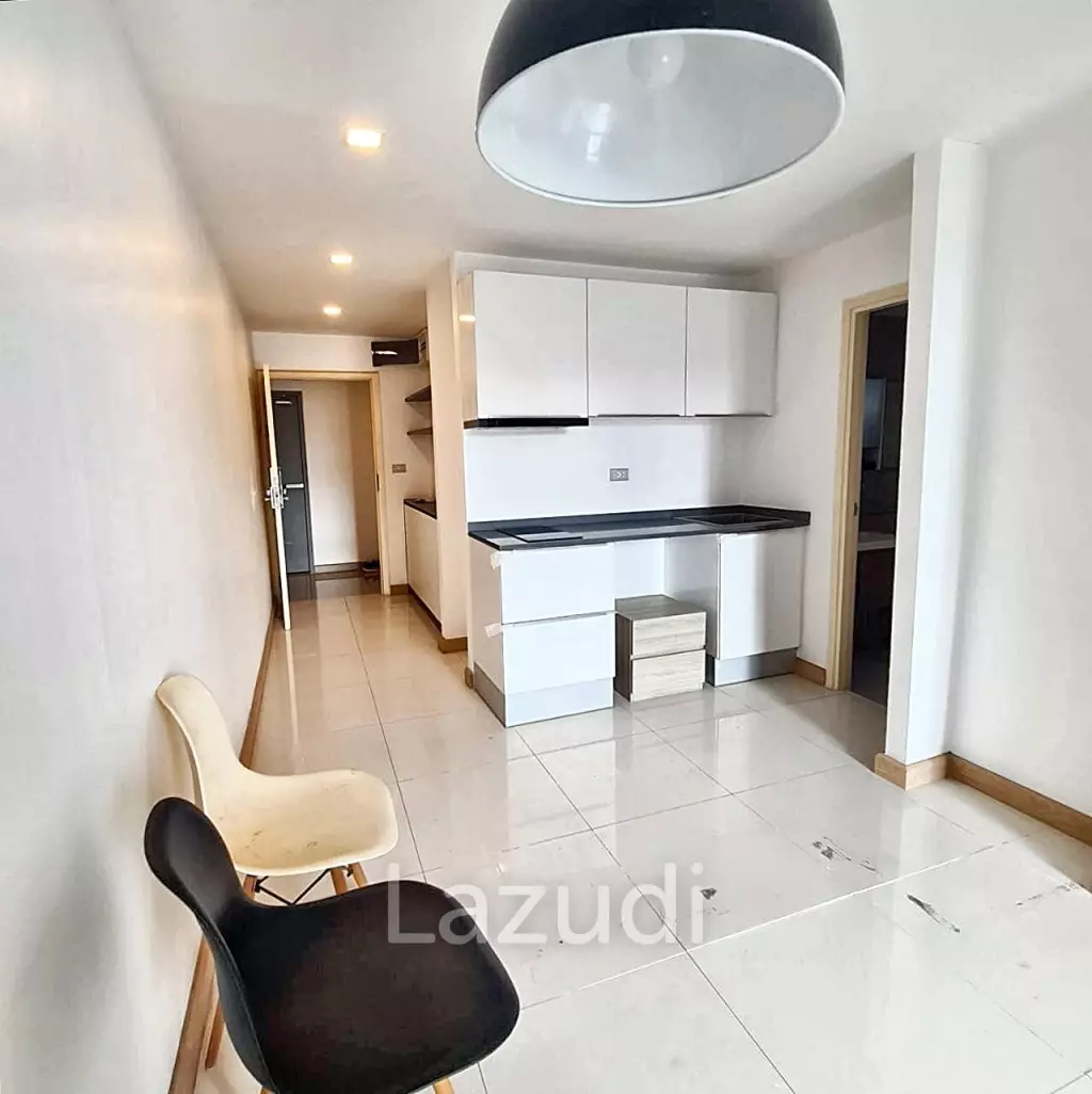 1 Bed 1 Bath 39 SQ.M The ACE Ekamai