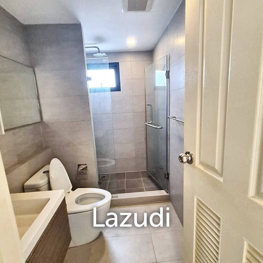 1 Bed 1 Bath 39 SQ.M The ACE Ekamai