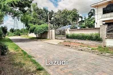 4 Bed 6 Bath 1,372 SQ.M Meuangthong Garden 2