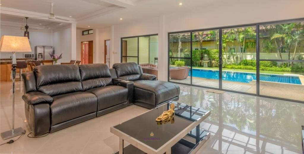 5 Bedroom Villa For Rent In Chalong