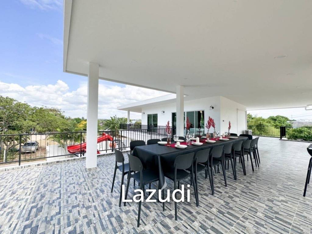 6 Beds 5 Baths 350 SQ.M. House in East Pattaya