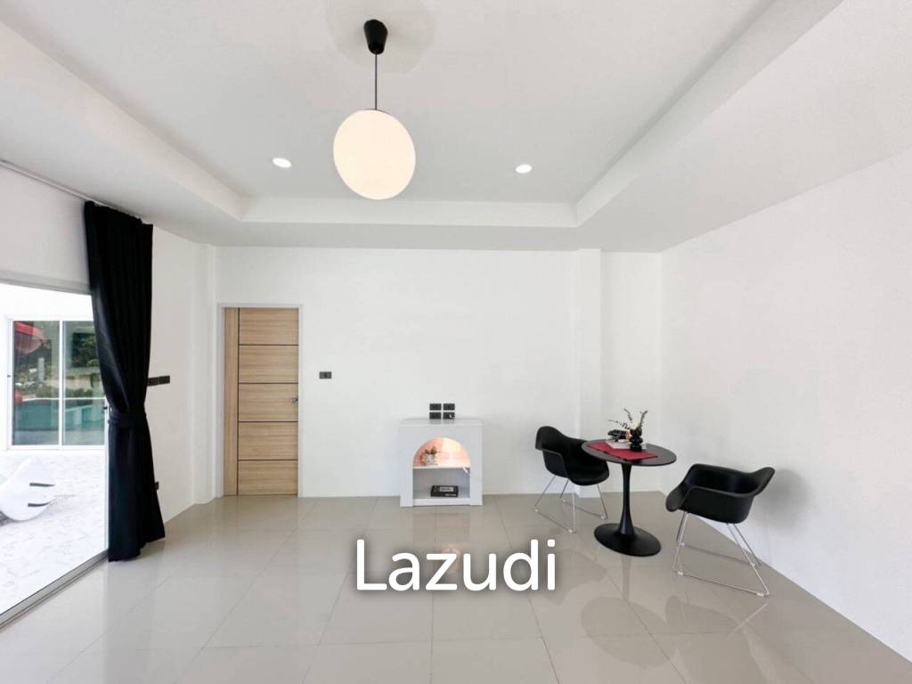 6 Beds 5 Baths 350 SQ.M. House in East Pattaya