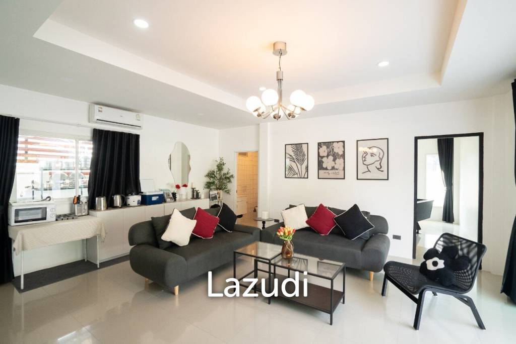 6 Beds 5 Baths 350 SQ.M. House in East Pattaya