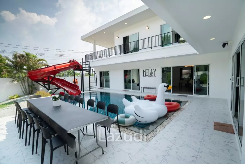 6 Beds 5 Baths 350 SQ.M. House in East Pattaya