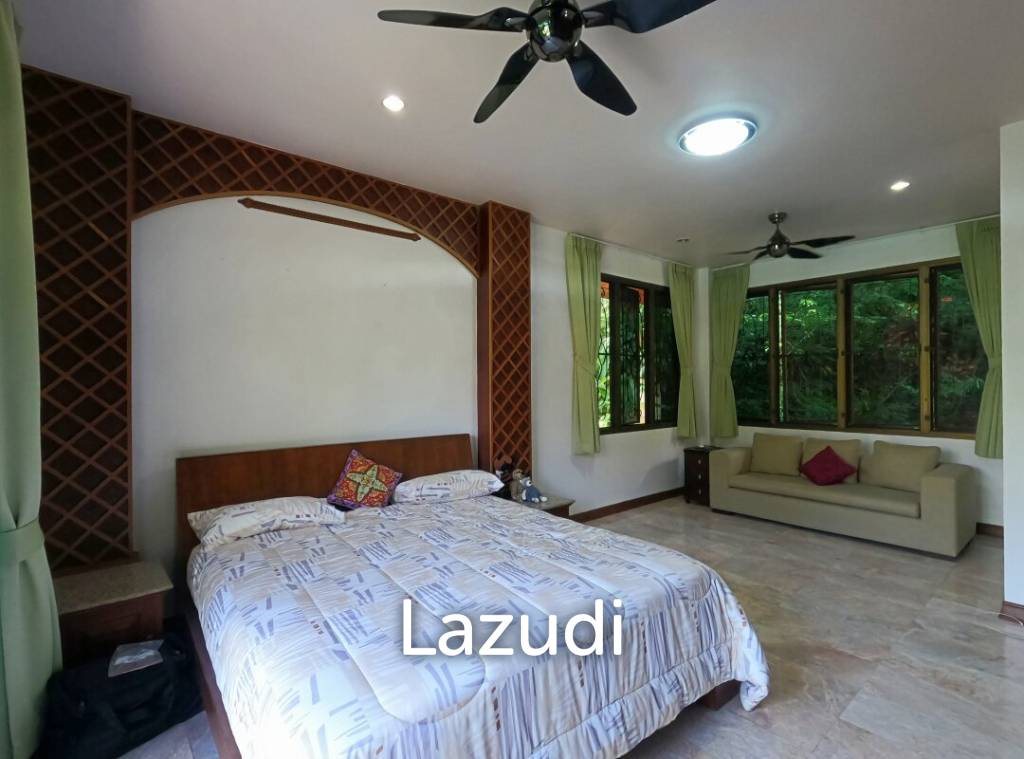 2,000 sqm land, 4 Bedroom Pool Villa in Chalong near Big Buddha Phuket