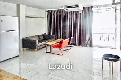 Commercial building for sale/rent in Dindaeng