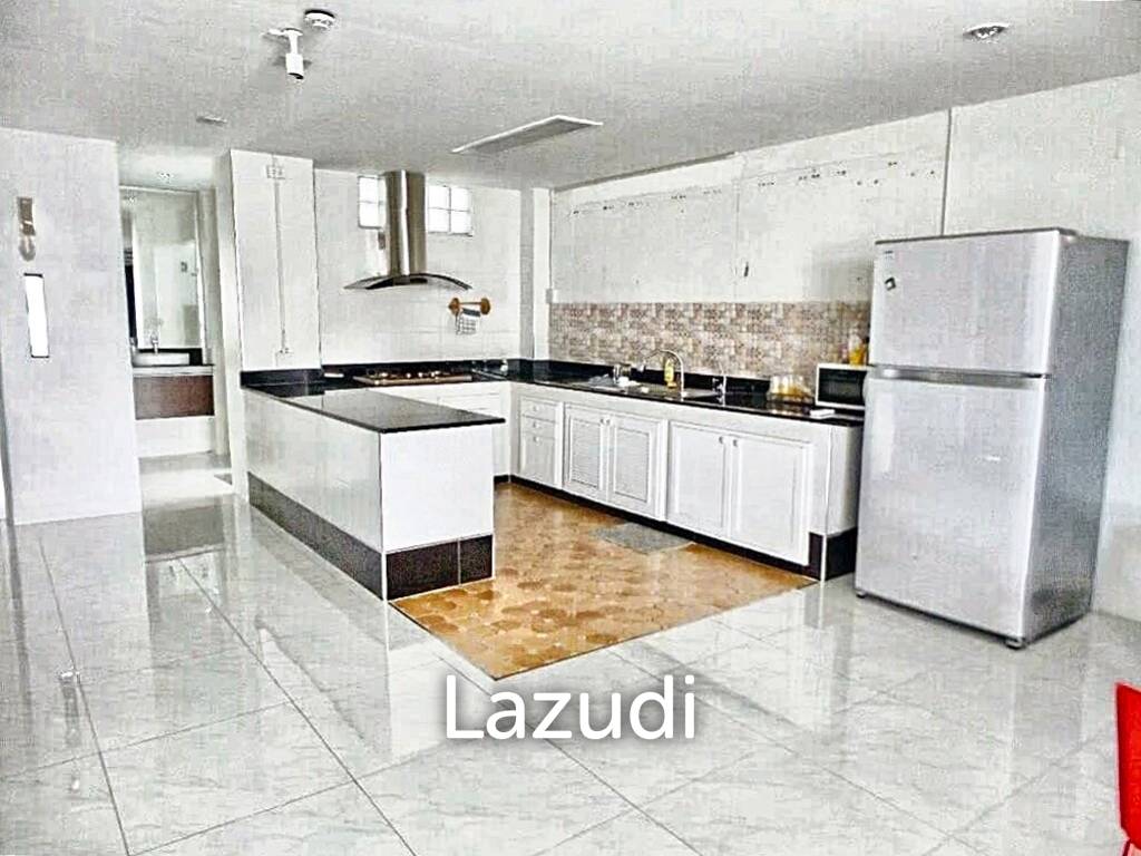 Commercial building for sale/rent in Dindaeng