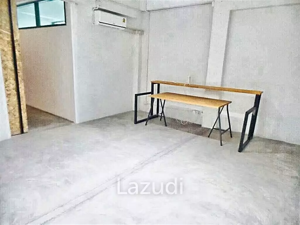 Commercial building for sale/rent in Dindaeng