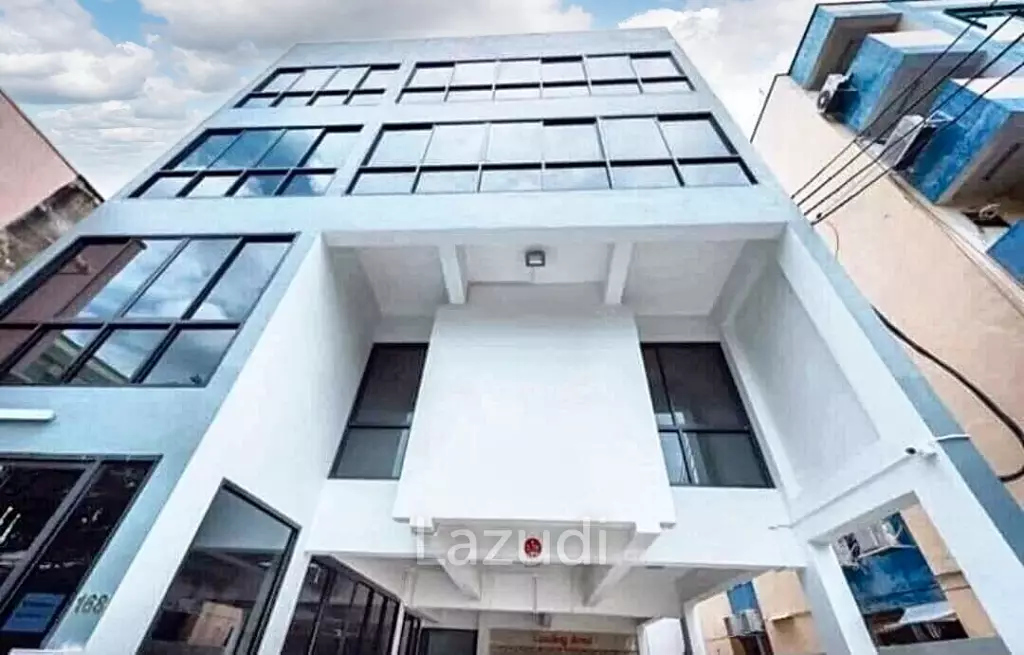 Commercial building for sale/rent in Dindaeng