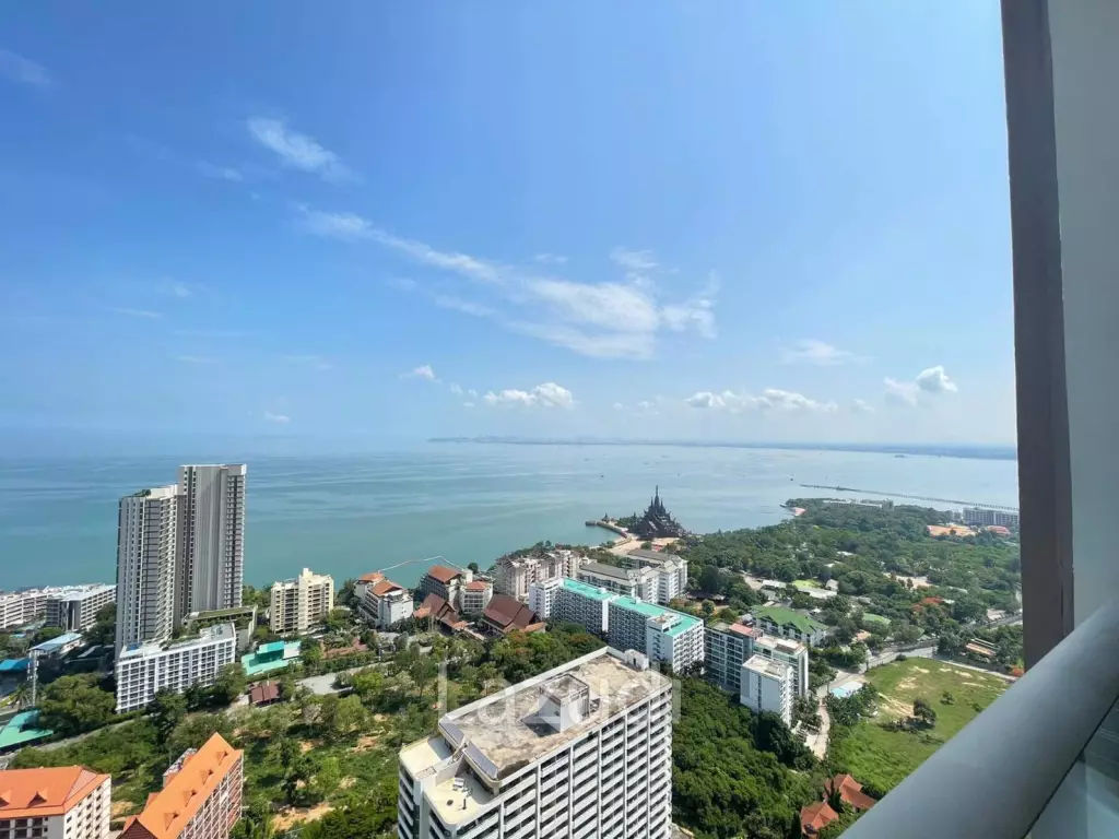 1 Br for sale at Wongamat