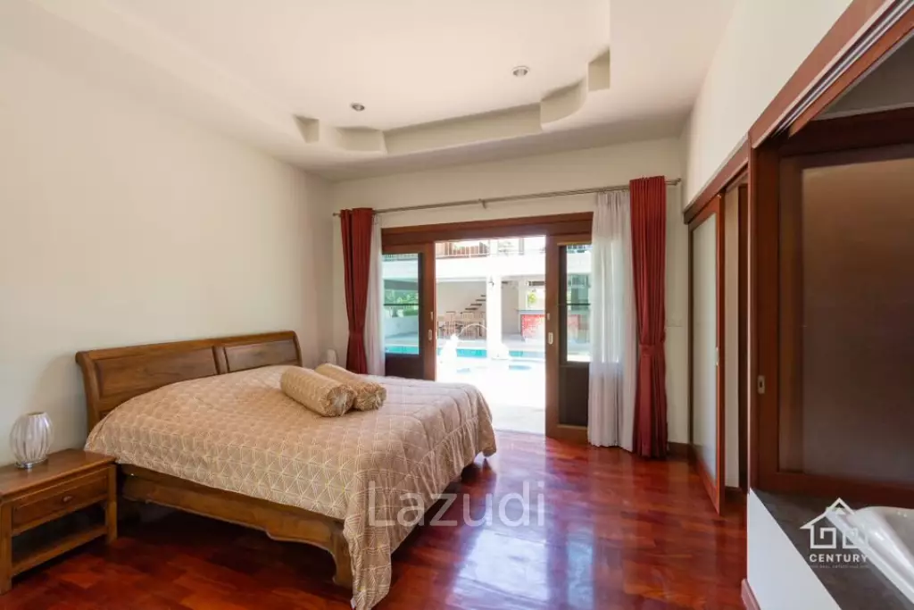 HILLSIDE HAMLET 3 : Quality 4 bed pool Villa