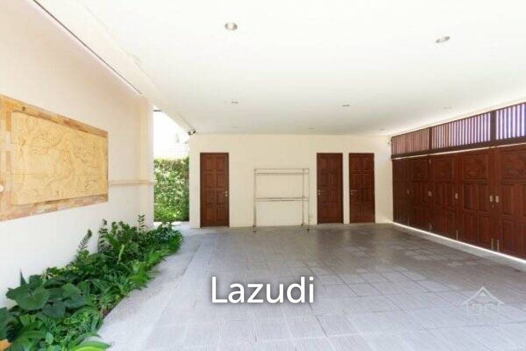 HILLSIDE HAMLET 3 : Quality 4 bed pool Villa