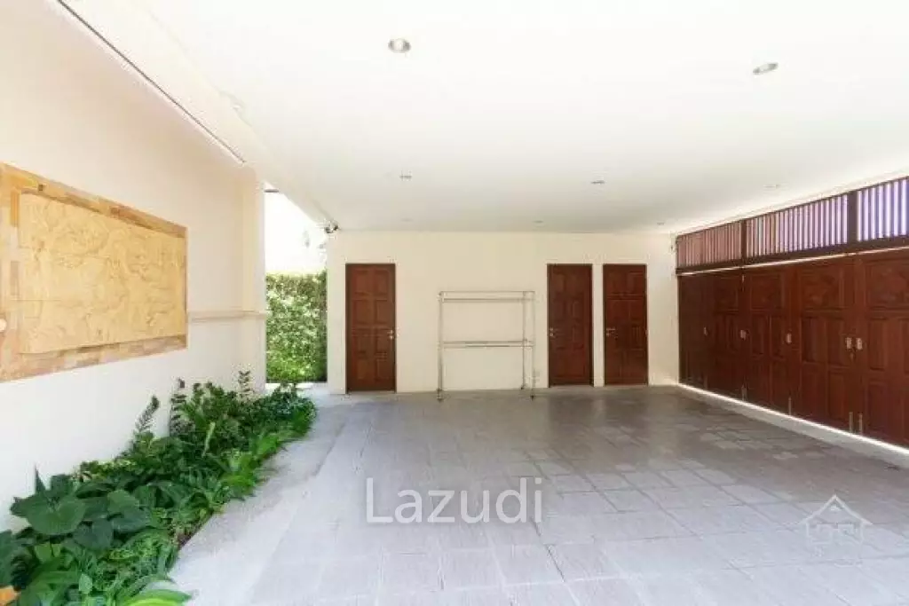 HILLSIDE HAMLET 3 : Quality 4 bed pool Villa