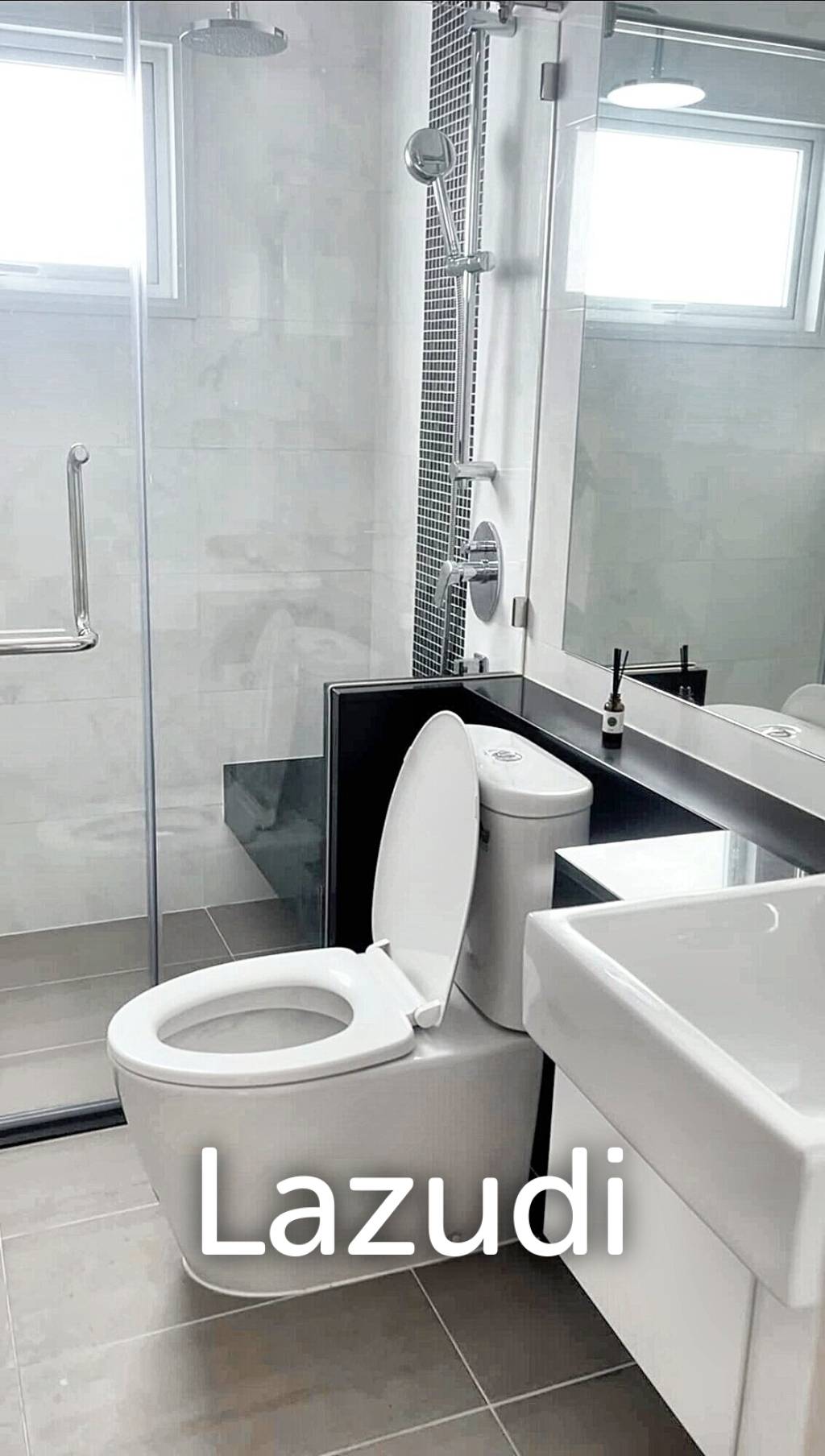 2 Bed 2 Bath 99 SQ.M Supalai Riva Grande