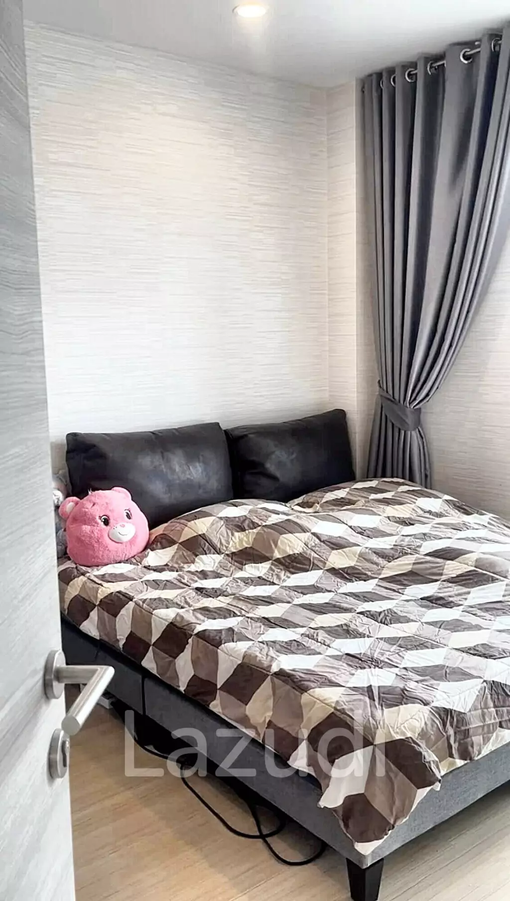 2 Bed 2 Bath 99 SQ.M Supalai Riva Grande