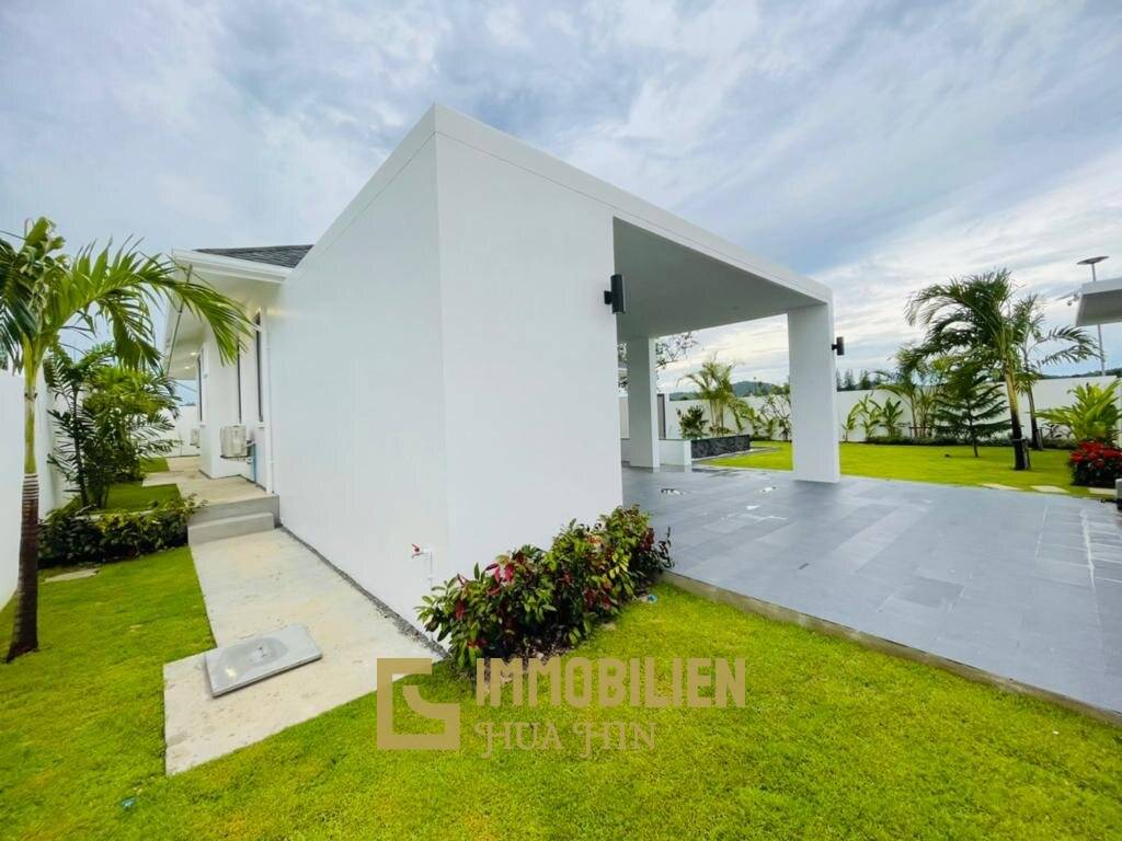 Botanica : 3 Bed 3 Bath Pool Villa - New Development