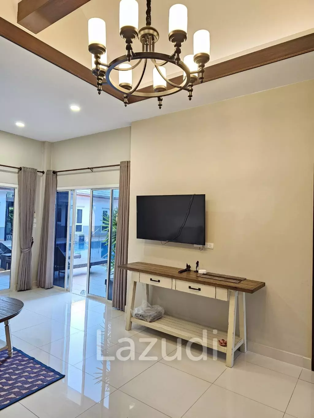 12 Beds 8 Baths 720 SQ.M. Pool Villas Pattaya Park