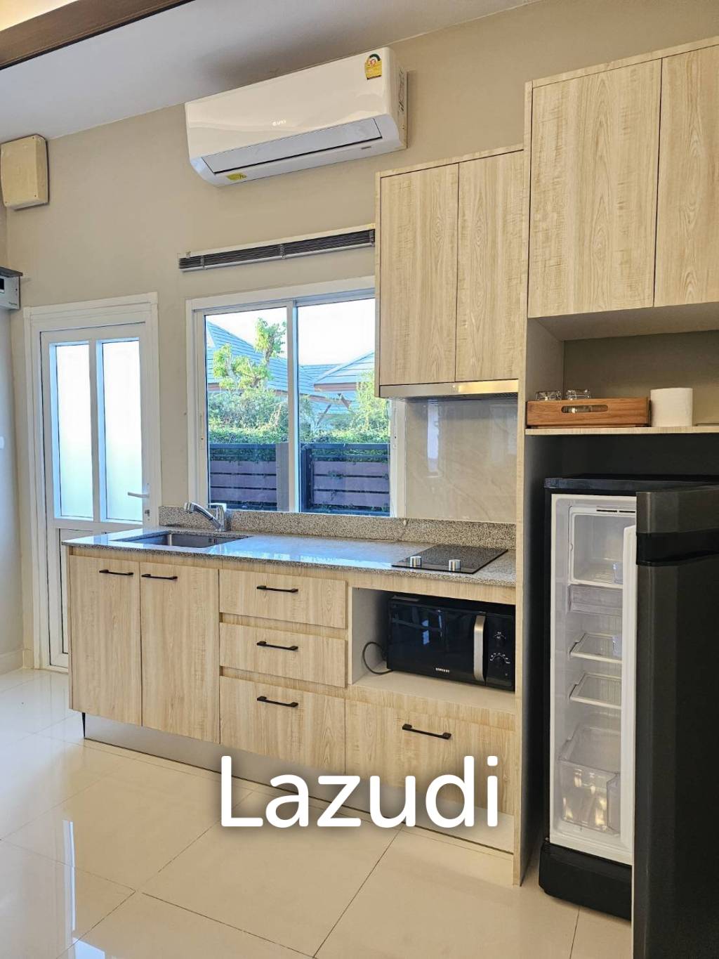 12 Beds 8 Baths 720 SQ.M. Pool Villas Pattaya Park