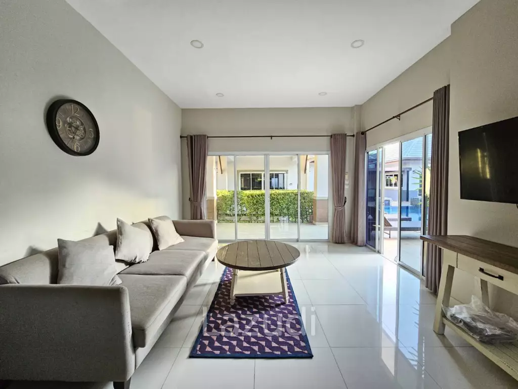 12 Beds 8 Baths 720 SQ.M. Pool Villas Pattaya Park