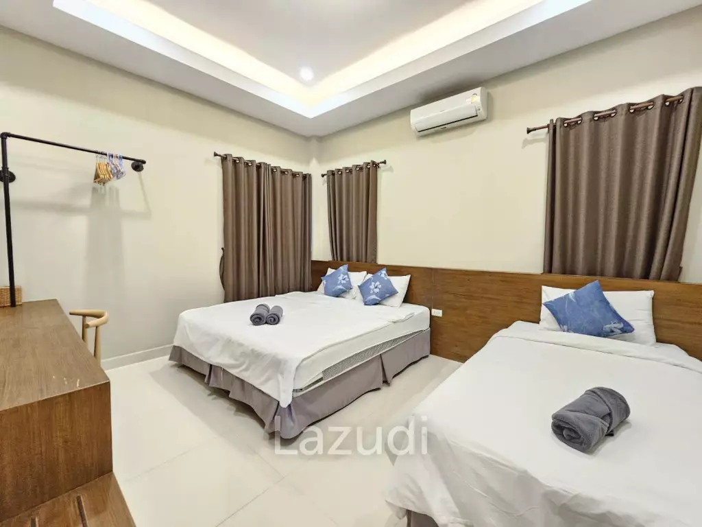 12 Beds 8 Baths 720 SQ.M. Pool Villas Pattaya Park