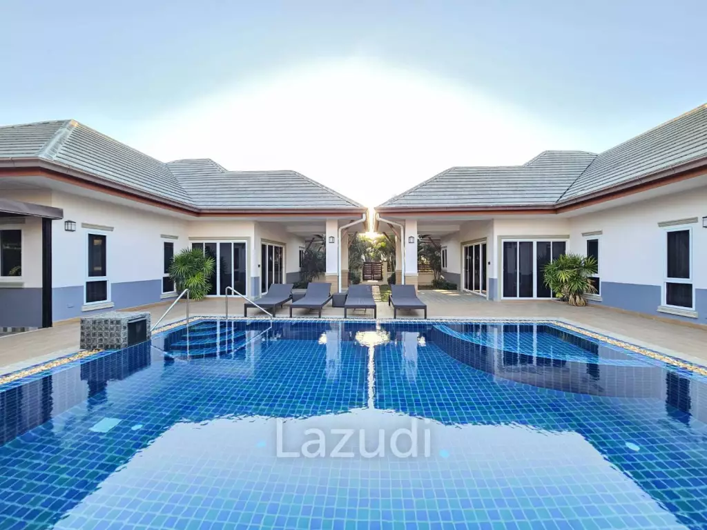 12 Beds 8 Baths 720 SQ.M. Pool Villas Pattaya Park