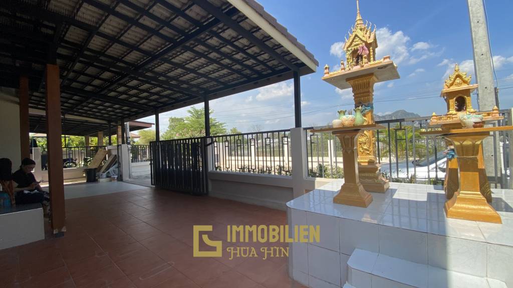 Baan Phuekpreecha Hill : 3 Bedroom Villa In Cha Am